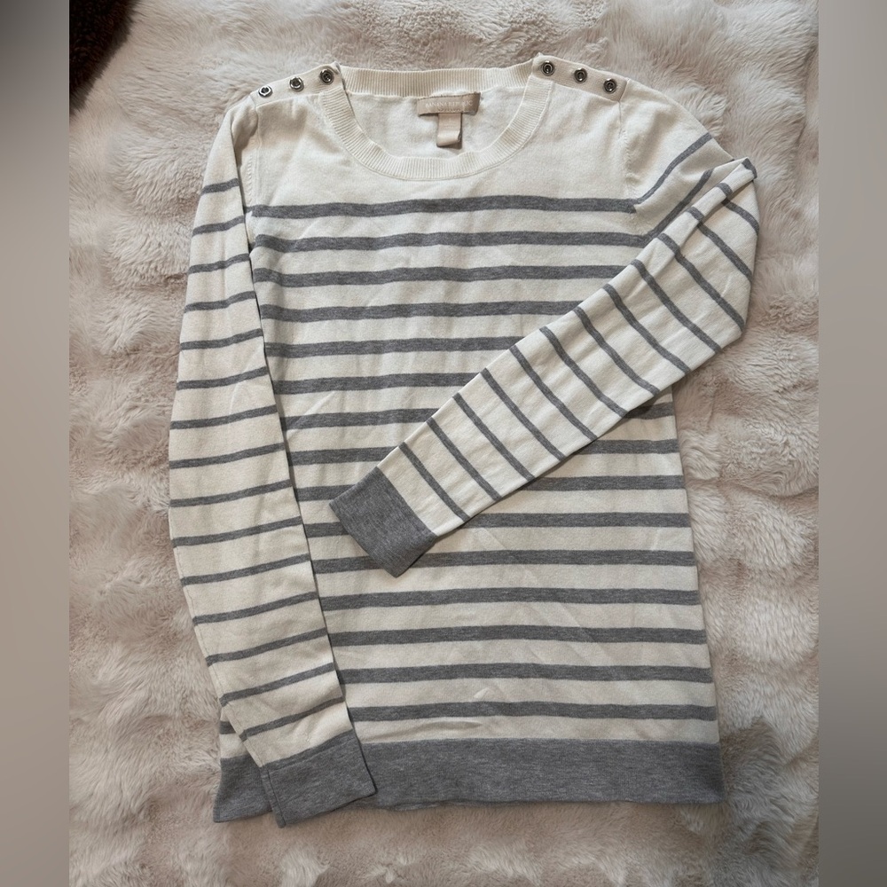Banana Republic Striped Gray and Cream Women’s Sweater Sailor Preppy Style